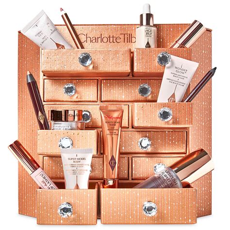 charlotte tilbury makeup box set.